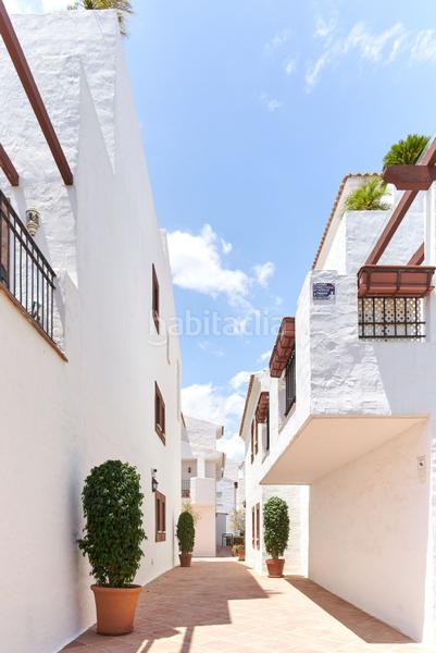 Foto d7d11a1d-2a66-4608-a3e7-ab65b6e7b5d5. Rez-de-chaussée avec parking piscine dans San Pedro de Alcántara Pueblo Marbella