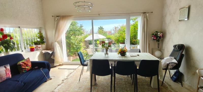 Foto 1e1072f9-b3f8-43ee-8ec6-150043b9424d. Casa amb aparcament piscina a Parque Central Estepona