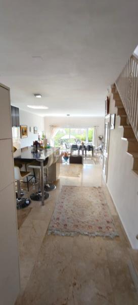 Foto dcc43ec6-7cdc-42d1-adaf-3e3a6c7426f2. Casa amb aparcament piscina a Parque Central Estepona