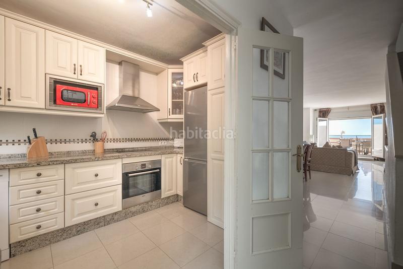 Foto 87f6879a-5649-4ae7-bb1a-4ecae7f205f1. House with parking pool in Parque Central Estepona