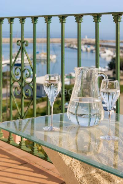 Foto 8b961604-ce55-46a4-8196-b47c471878b1. House with parking pool in Parque Central Estepona