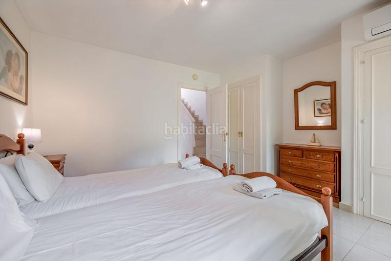 Foto b3b3face-e6c0-40db-821c-34c87832828f. House with parking pool in Parque Central Estepona