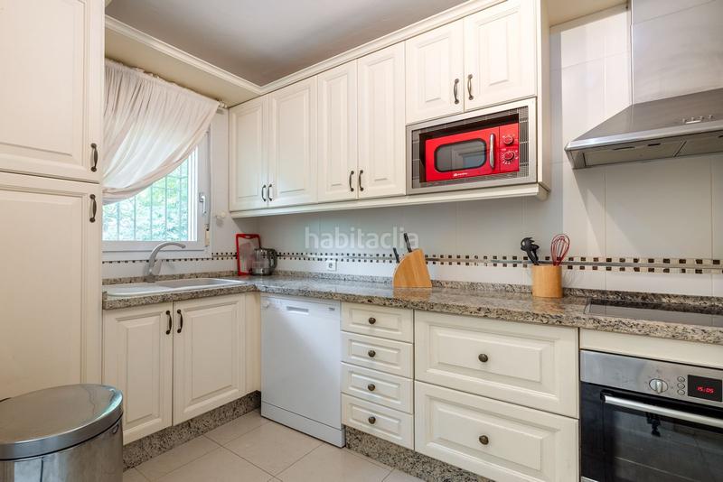 Foto 3f26a37a-5690-42cc-b124-45bf91c1cba1. Maison avec parking piscine dans Parque Central Estepona