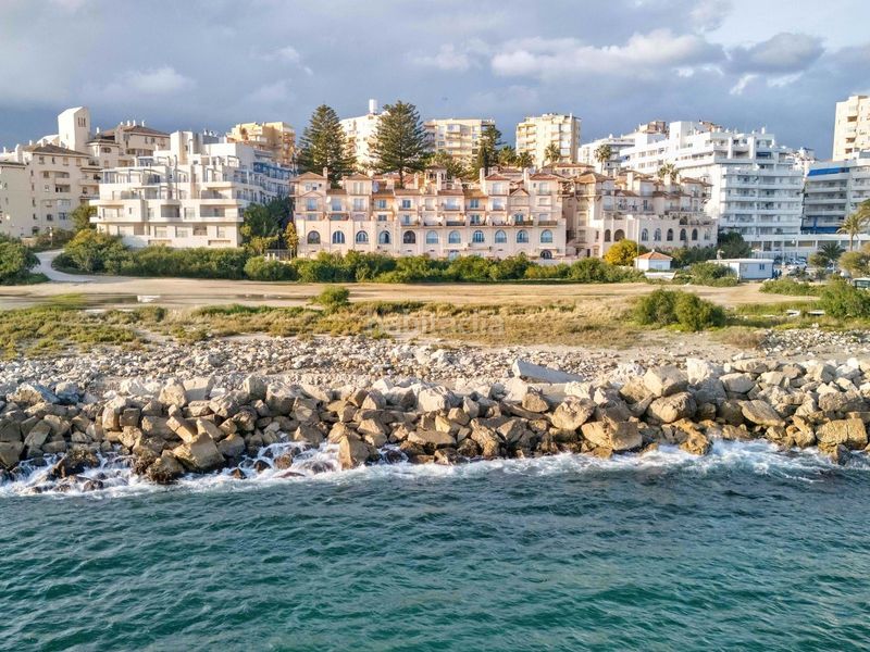 Foto e3eeb3b7-b69a-46a6-ba4f-711f3fc39074. Dúplex amb aparcament piscina a puerto de Estepona Estepona