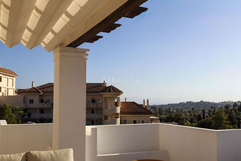 Foto 212d7ba5-f20d-4d30-8af8-47cf5fcd96b5. Appartamento con parcheggio piscina in Puerto Banús Marbella