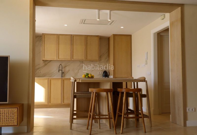 Foto 6d9097bc-45d3-4c7b-8f62-6bd00ad3a015. Appartamento con parcheggio piscina in Puerto Banús Marbella