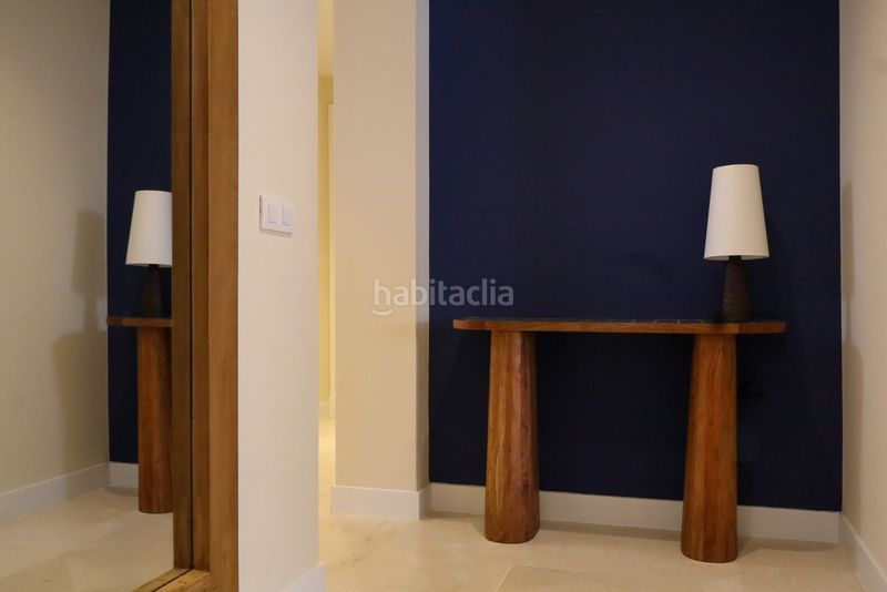 Foto fb5bade1-a67b-4a0a-b2e5-aef290628e1b. Appartamento con parcheggio piscina in Puerto Banús Marbella