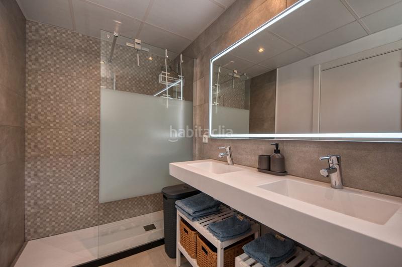 Foto 4d5fde1b-ed2e-4100-b852-7d0348c3c06b. Penthouse with parking pool in Benahavís pueblo Benahavís