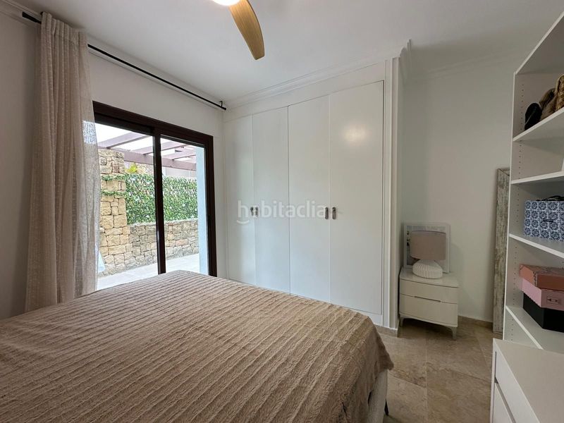 Foto c6d67542-f7c7-4890-bddb-3fce5fd44538. Pis amb aparcament piscina a Zona Miraflores Marbella