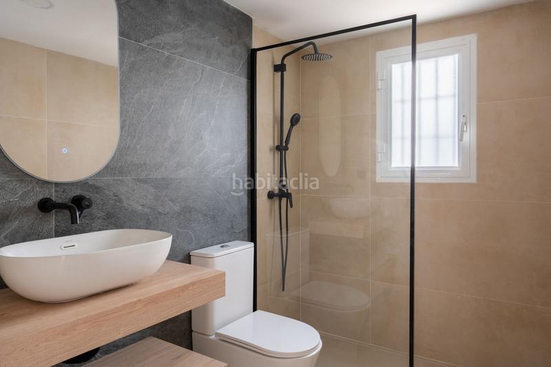 Foto 8d30c07f-db84-4ac4-8ab2-15fa39ea4e05. Etagenwohnung mit parking pool in Las Brisas Marbella