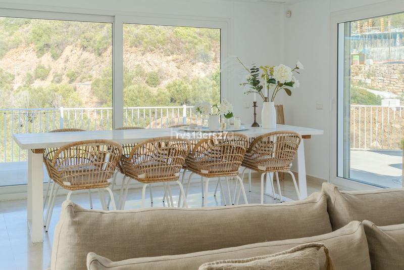 Foto 50782a86-e33f-47fe-a510-7380709ccea3. Casa aparellada amb aparcament a Santa María Marbella