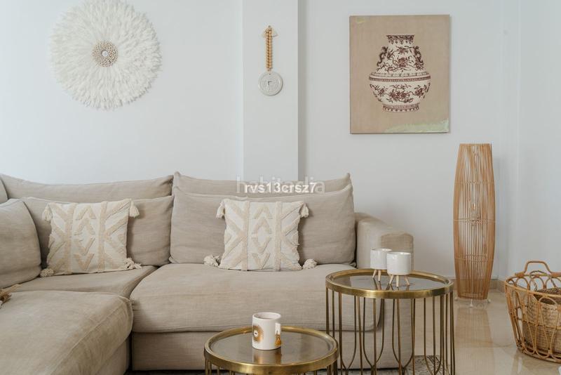 Foto f75f8275-9eac-46c0-83d0-77e37344ffaf. Maison jumelée avec parking dans Santa María Marbella