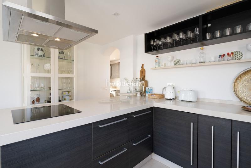 Foto 5a7b4a75-3452-469b-bb9e-3cedfbbb2a7b. Towny house with parking in Santa María Marbella