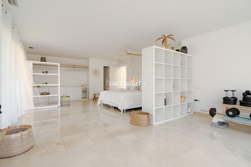 Foto 9914a1c6-03a6-4512-8997-295a79b493df. Towny house with parking in Santa María Marbella