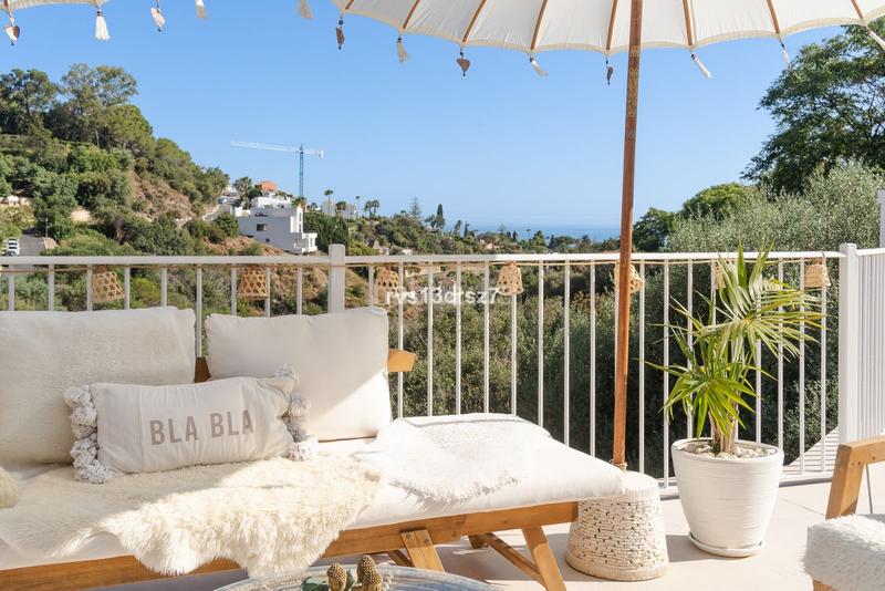 Foto ccab1652-1637-421a-8a49-7f9222a43edd. Towny house with parking in Santa María Marbella