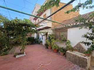 House  Valladolid. Casa en venta en la zubia.