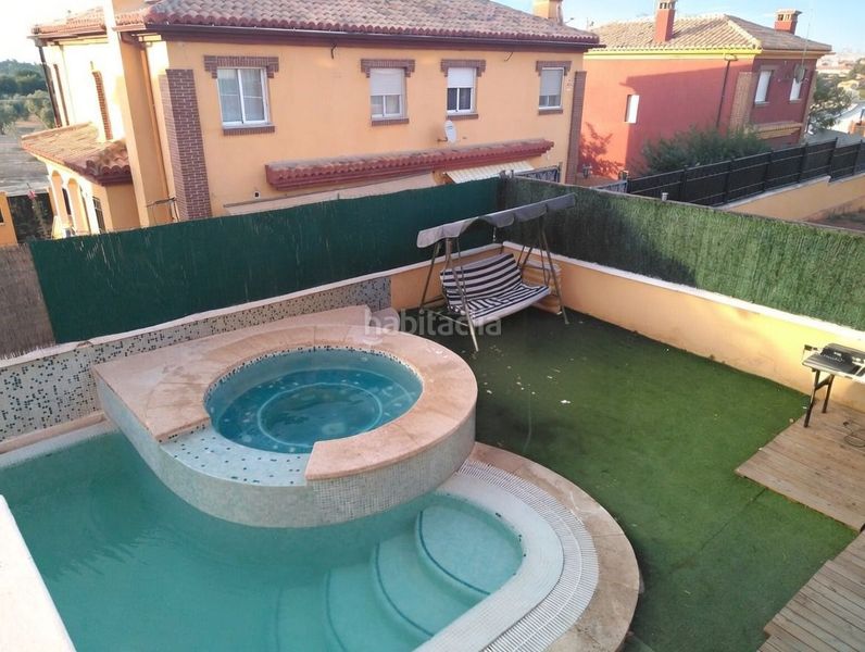 Foto edc6f4e4-04da-439d-b0d7-8509bfda6cbf. Casa amb calefacció aparcament piscina a Urbanizaciones Alhendín