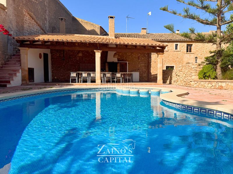 Foto 55c1e605-8580-4411-8dc8-5c63d18463f1. Masia amb piscina a Santanyí poble Santanyí