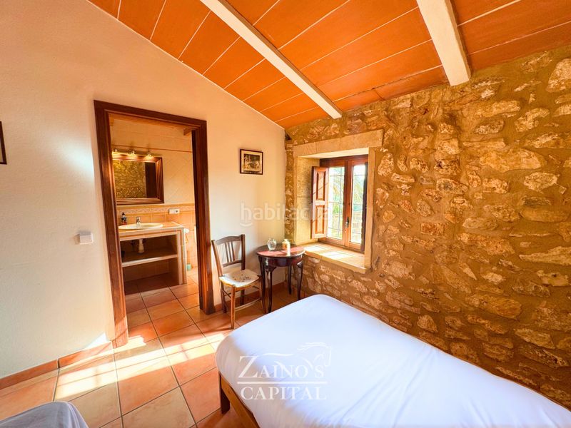 Foto a71d4dd2-5218-47a0-a62a-3d21f97a563b. Masía casa mallorquina con licencia turística para 10 plazas en Santanyí
