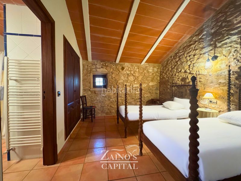 Foto b66ca435-0e8b-42dc-b442-ce6d68fb279b. Masía casa mallorquina con licencia turística para 10 plazas en Santanyí