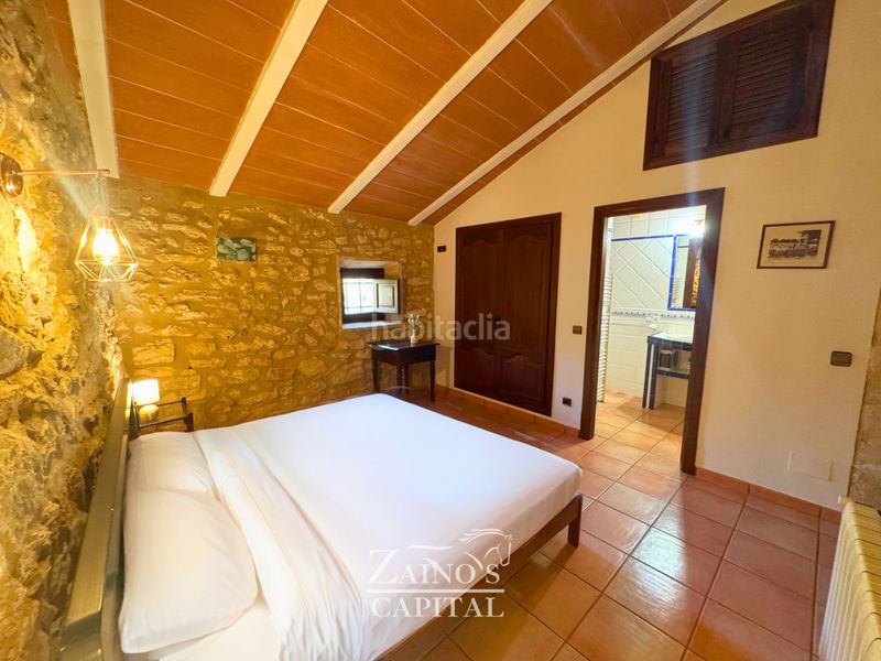 Foto bdbc25b2-965c-404e-b804-cd9f66d6ab7b. Masía casa mallorquina con licencia turística para 10 plazas en Santanyí