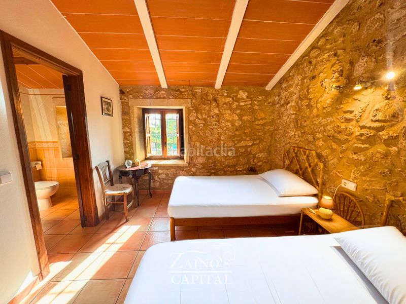 Foto fdf56bbb-3ec7-4976-914b-f6ec788c1efa. Masía casa mallorquina con licencia turística para 10 plazas en Santanyí