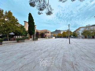 Pis  Mestral. Piso de 3 habitaciones con balcón y ascensor en puerto pollença