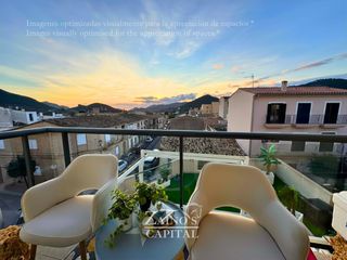 Flat  Sa constitució. Piso en el centro de andratx con balcón y terraza solárium con v