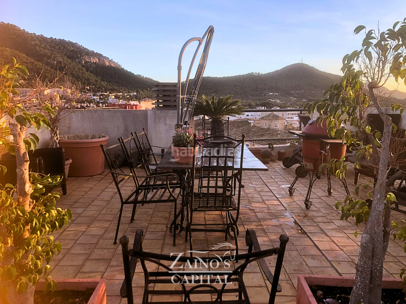 Foto eb4b1a01-cca2-496e-a295-9f72a6695b6d. Piso  en el centro con balcón y terraza solárium con vistas 360 en Andratx