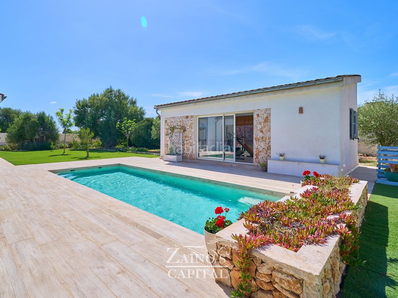 Foto ceb78ea5-f2eb-4ce8-8989-67660548f598. Casa amb calefacció piscina a Sa Ràpita - Ses Covetes Campos