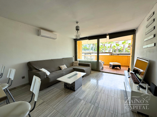 Etagenwohnung  Martínez de la rosa. Piso en urbanización de primera línea de mar con parking y pisci