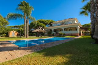 Chalet en Roche. Exclusiva villa en roche, a pasos de la playa