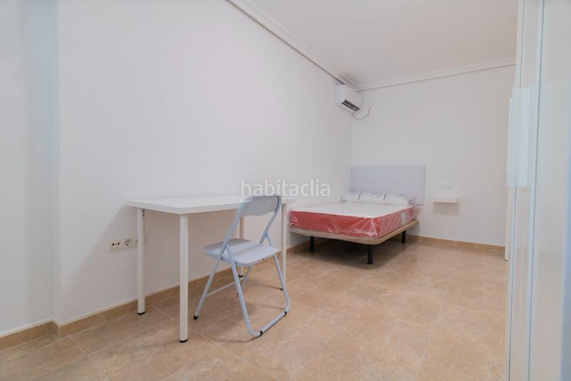 Foto 258f60a1-c4ab-46f9-91c4-6da6c7170c78. Alquiler piso  en alquiler temporal para estudiantes en triana, en Sevilla