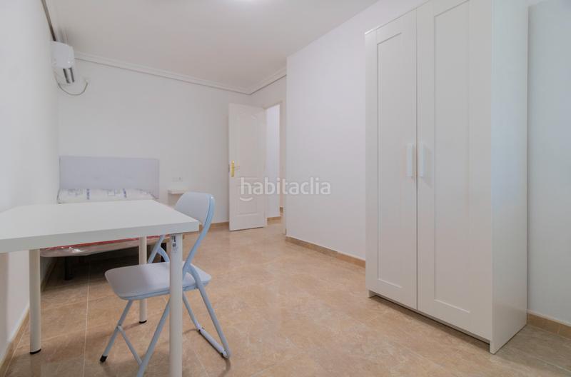 Foto cb31e22f-4678-41d6-99f1-346c5691863b. Alquiler piso  en alquiler temporal para estudiantes en triana, en Sevilla