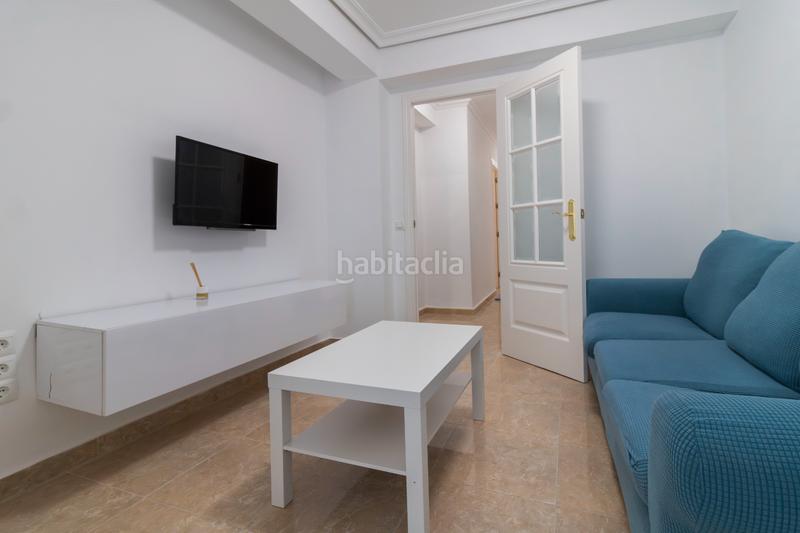 Foto 5c0afeac-a77c-4e0e-9cb0-6dad945bf20f. Rent flat with heating in Triana Este Sevilla