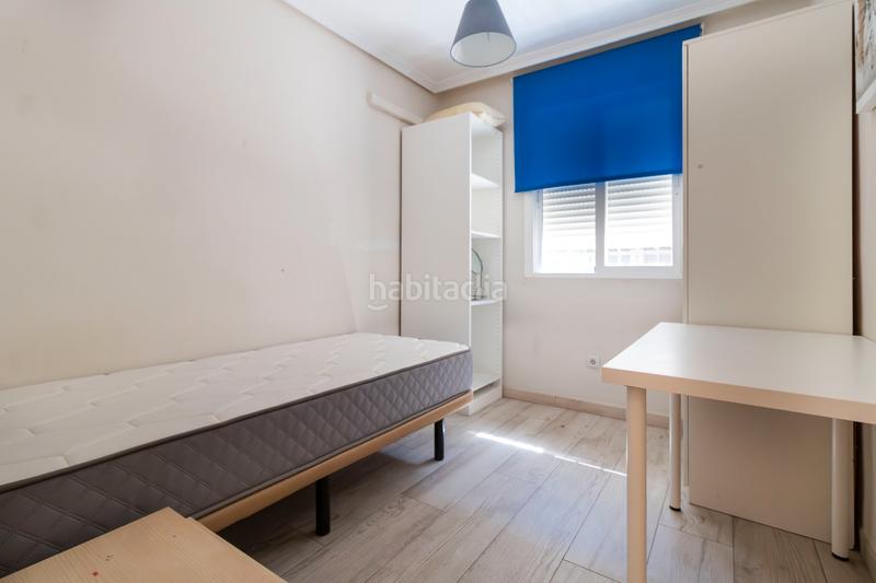 Foto 82652420-6399-4aa8-8e6d-5d8040b92c94. Alquiler piso **piso en alquiler temporal en triana, - ideal para estudiantes** en Sevilla