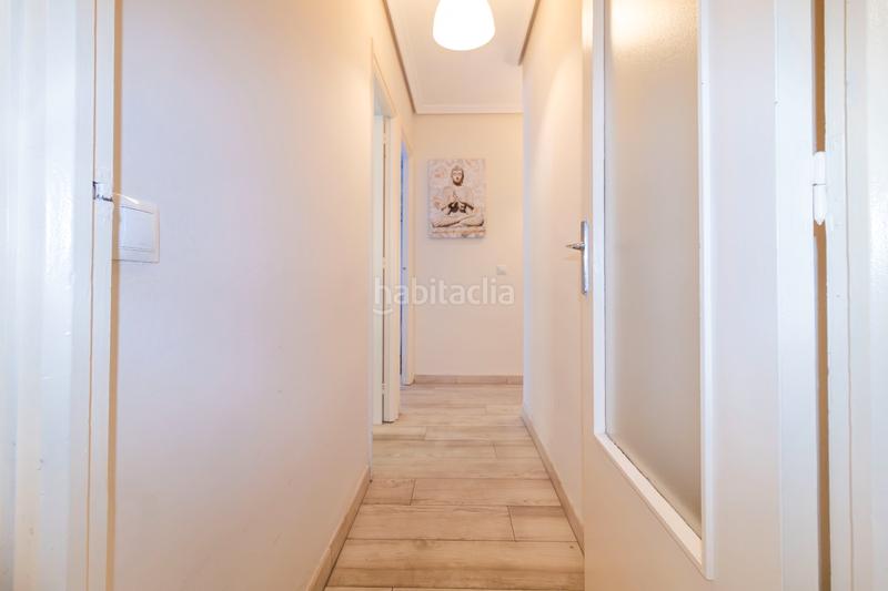 Foto 21636488-1e03-4ef8-9937-d25fbf7f960d. Lloguer pis a Barrio León Sevilla