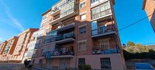 Pis  Calle hornos caleros. Excelente propiedad en el centro de ávila  exclusiva mq real est