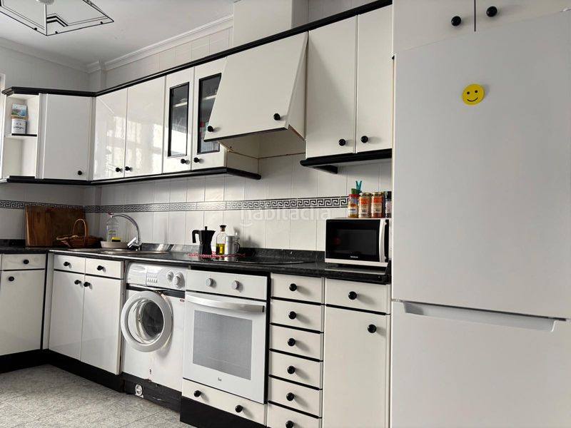 Foto 012a9f82-8dbe-4e3b-8e4d-297f9cd2f69e. Flat with heating in Centro Torrelavega