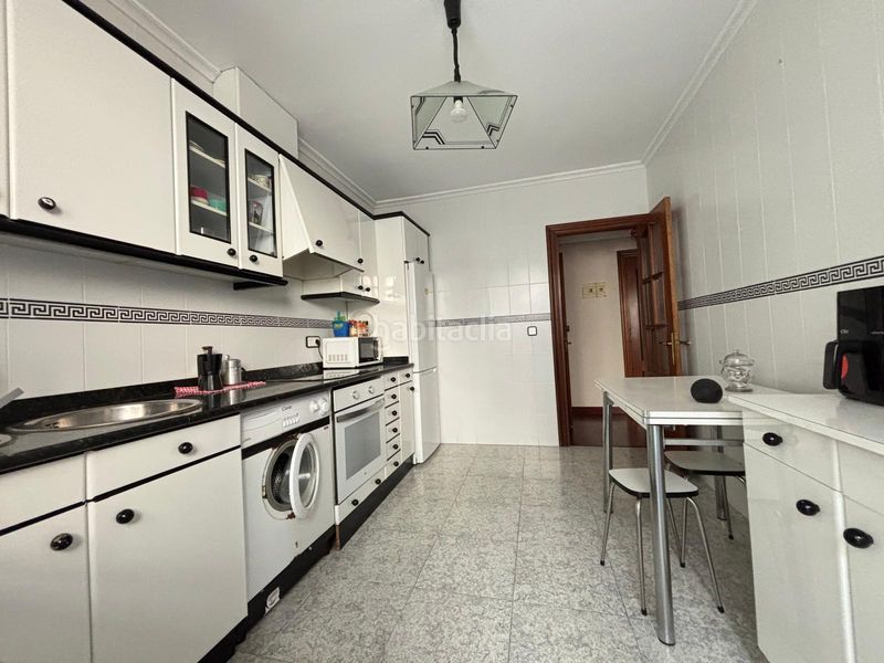 Foto ee205ea7-fc14-408e-b537-b4f5ebfeb06b. Flat with heating in Centro Torrelavega