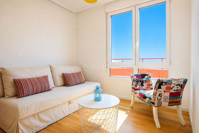 Foto 9189f207-78fd-47db-adee-ebd9c8a67aa6. Rent flat in calle alta 48 in Numancia - San Fernando Santander