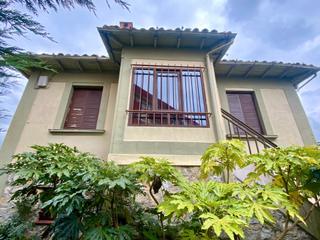 Casa a Cerezo - Aspla - Torres. Casa independiente en zona residencial