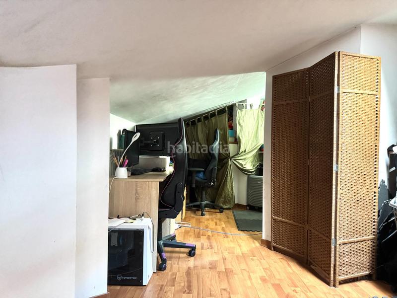 Foto a70ac0aa-bf80-46d1-bb84-5ba7541b06ad. Dachwohnung mit heizung in Eixample Sud-Migdia Girona