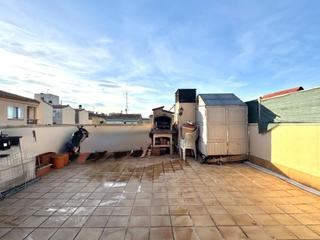 Attique à Eixample Sud-Migdia. Ático dúplex en venta en eixample sud, girona