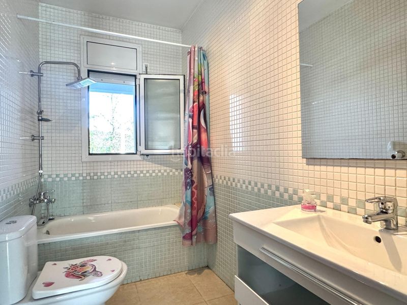 Foto 3328f85c-382c-4bf4-9a7c-58816c83c952. Xalet amb aparcament a Caldes de Malavella