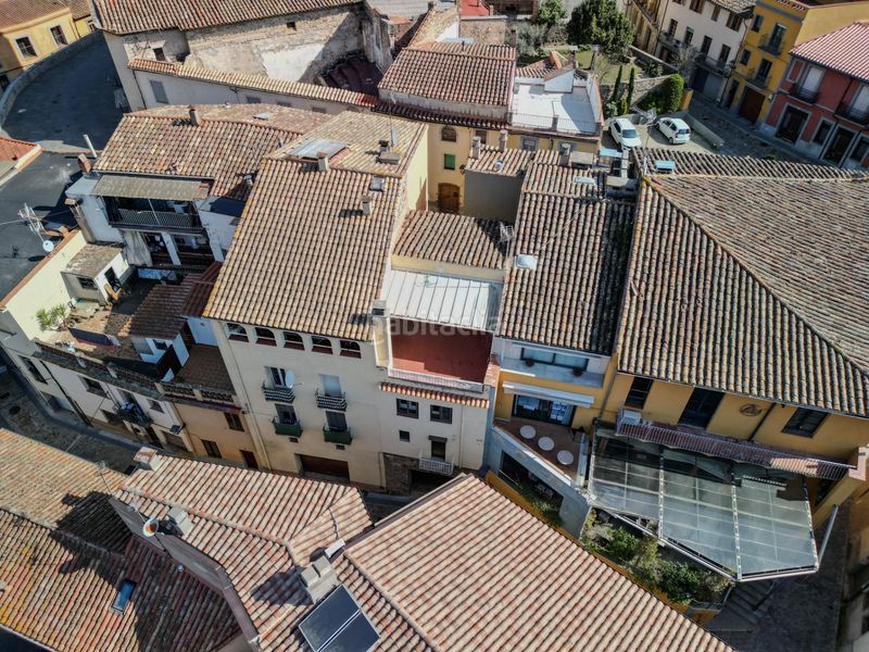 Foto 0e7c07d2-6295-4be1-aa4f-b83b586829f0. Casa adossada amb aparcament a Anglès