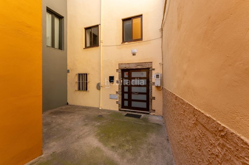 Foto a9d7d12d-8b13-4cf7-a04d-9a4ac55e24e1. Casa adossada amb aparcament a Anglès