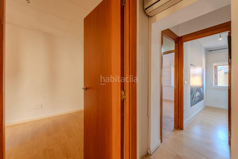 Foto ab2cf207-3543-4830-b840-1ab308ac8551. Casa adossada amb aparcament a Anglès