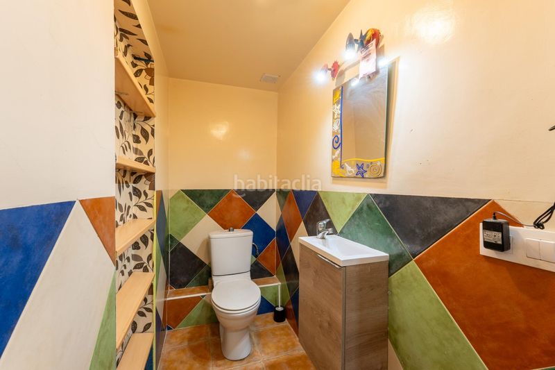 Foto db11e7e6-f269-4130-af2e-04fa679999b7. Casa adossada amb aparcament a Anglès