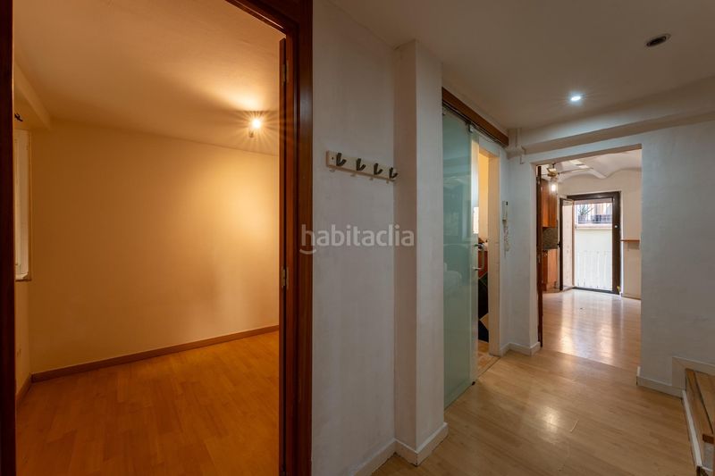 Foto e7049f3d-d228-488a-8f64-48de1d656d06. Casa adossada amb aparcament a Anglès